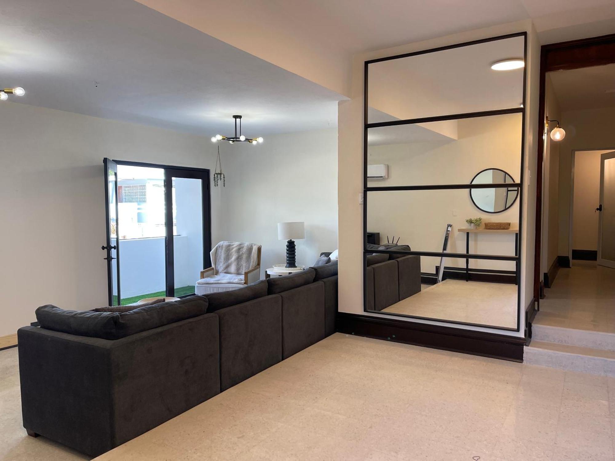 Private In Duplex 4 Bath Fq Beds 1-3ppl Habitación en casa particular San Juan