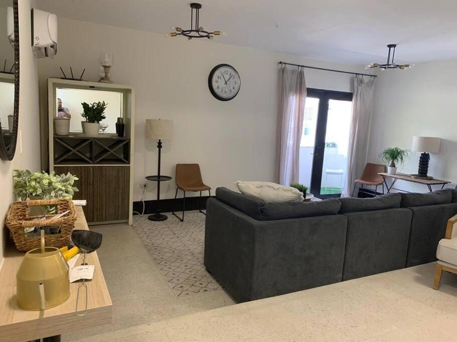 Habitación en casa particular Private In Duplex 4 Bath Fq Beds 1-3ppl *